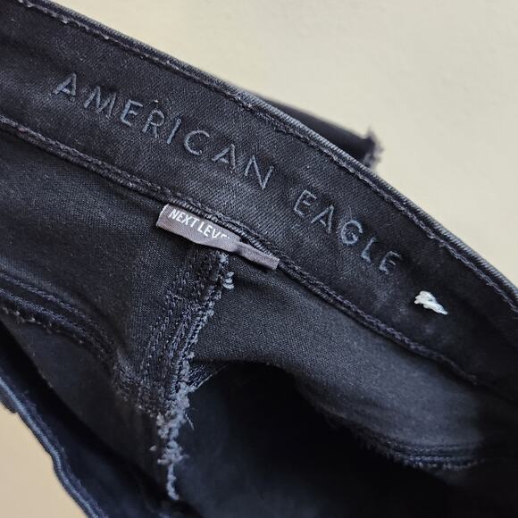 American Eagle Black Jean Shorts High Rise Shortie Distressed Frayed Hem Size 8 - Picture 5 of 7